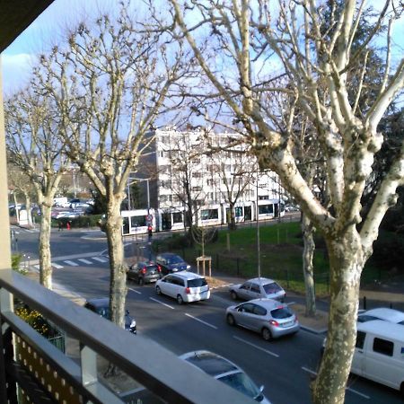 Appartement F3 Avec Parking Privee Saint-Priest  Luaran gambar