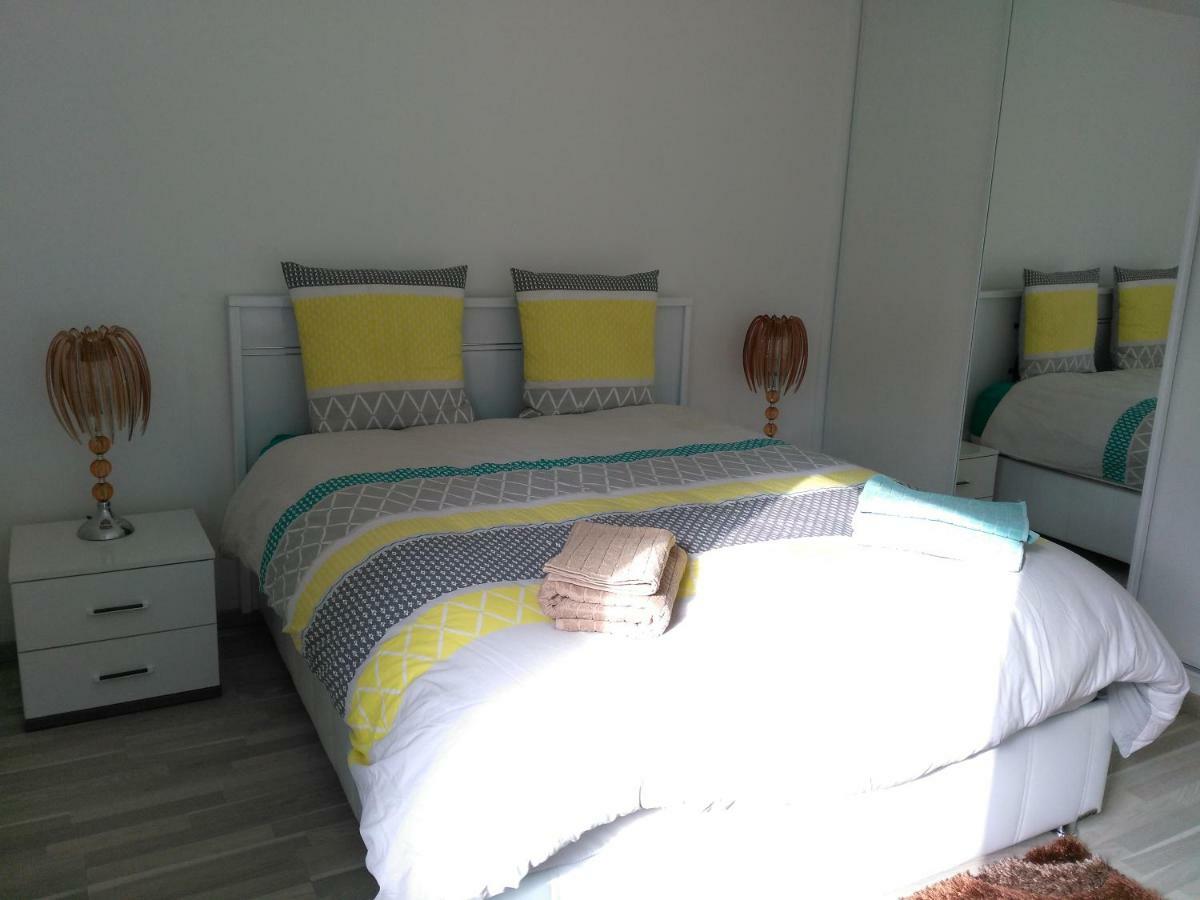 Appartement F3 Avec Parking Privee Saint-Priest  Luaran gambar